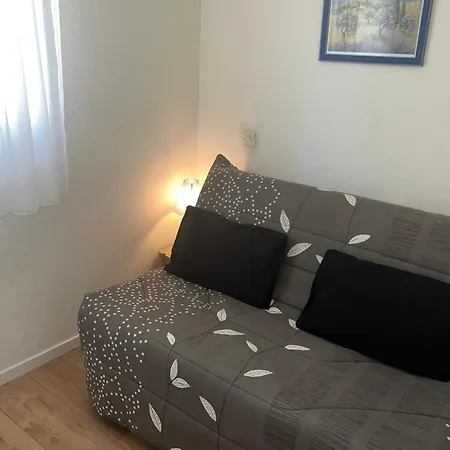 Apartment For 6 - Near