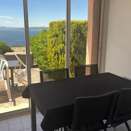 Apartment For 6 - Near